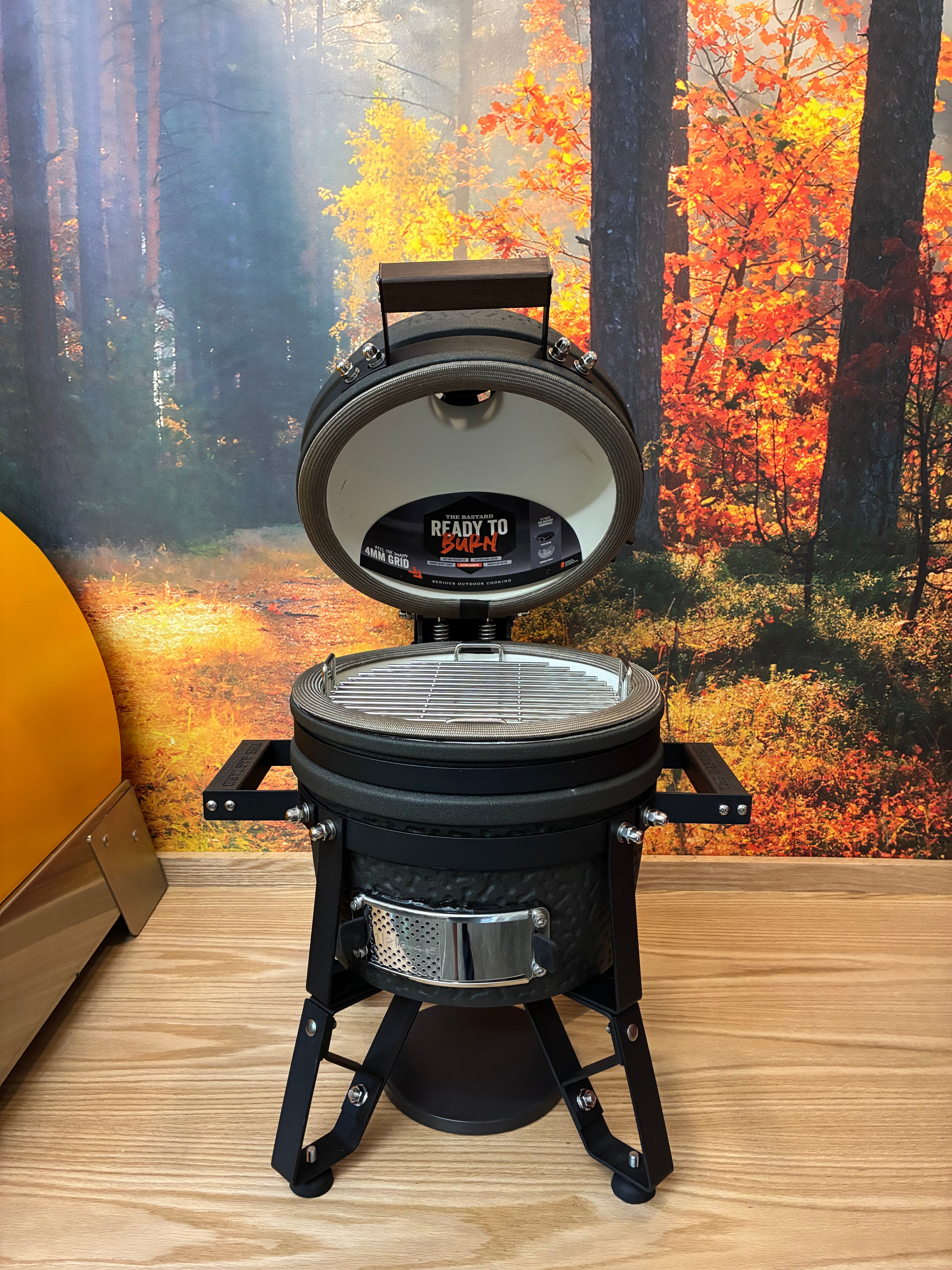 BASTARD Urban Small Charcoal Grill | OneLogFire